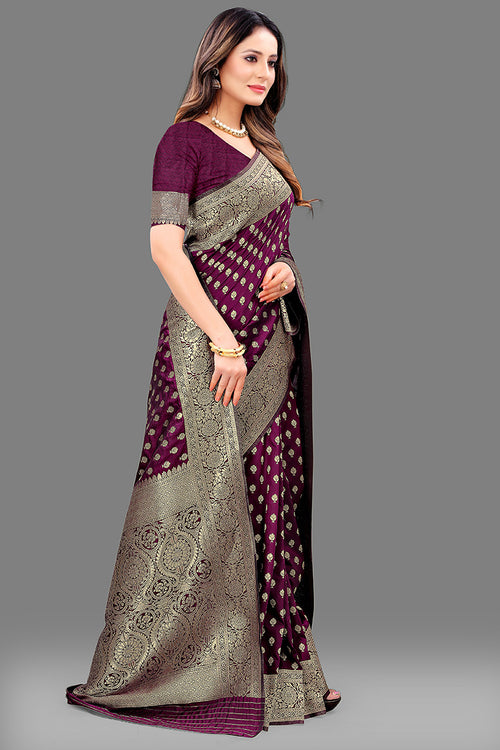 Load image into Gallery viewer, Engrossing Purple Soft Banarasi Silk Saree With Invaluable Blouse Piece
