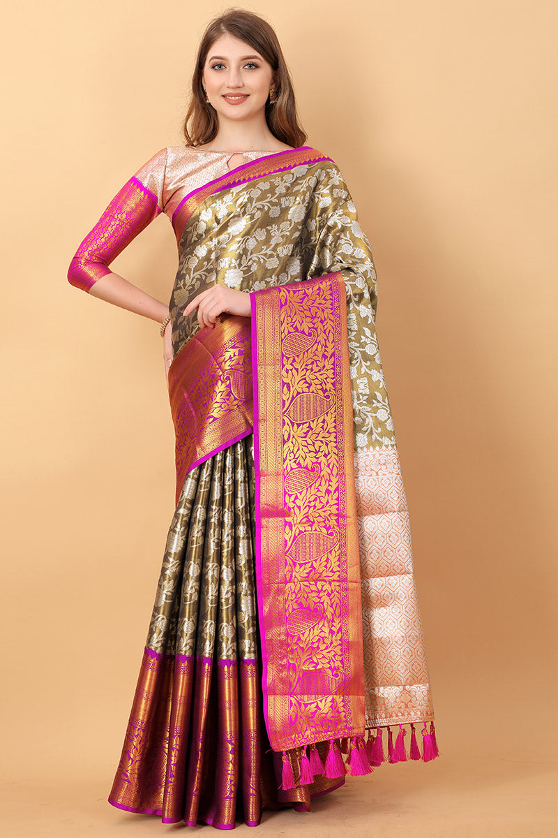 Fantabulous Black Kanjivaram Silk Saree With Engaging Blouse Piece