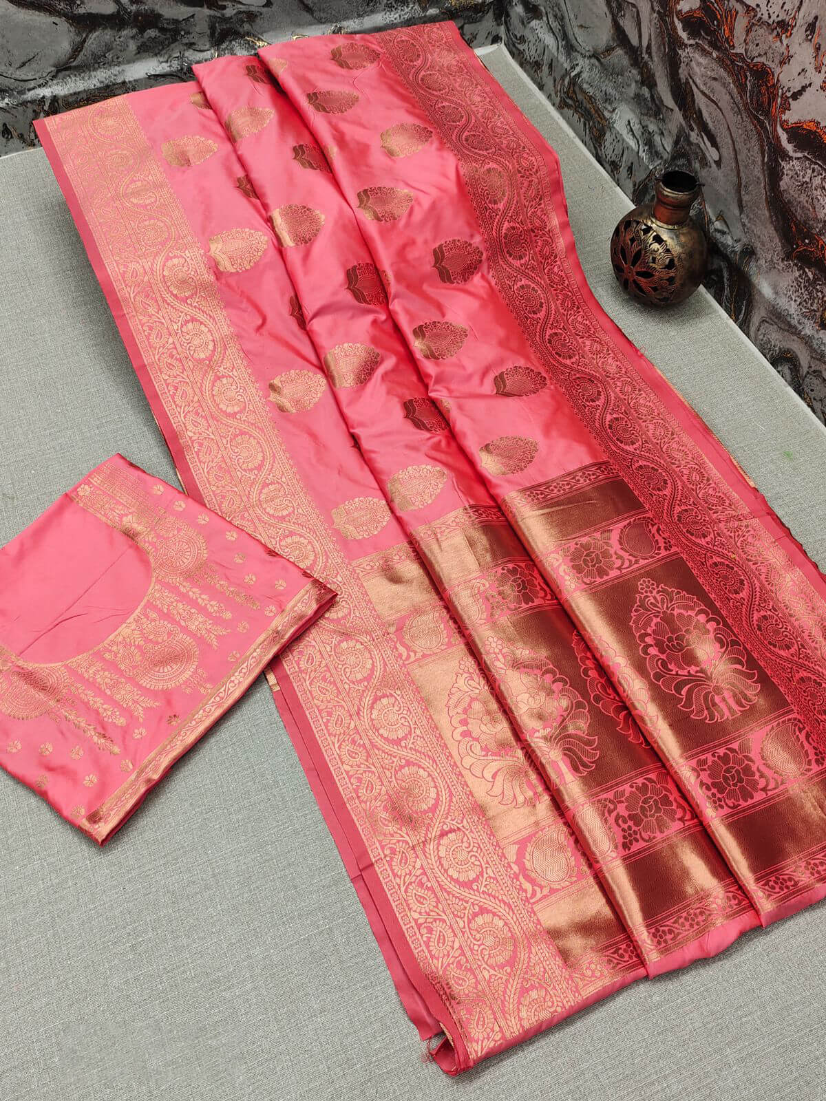 Gorgeous Peach Banarasi Silk Saree With Smashing Blouse Piece