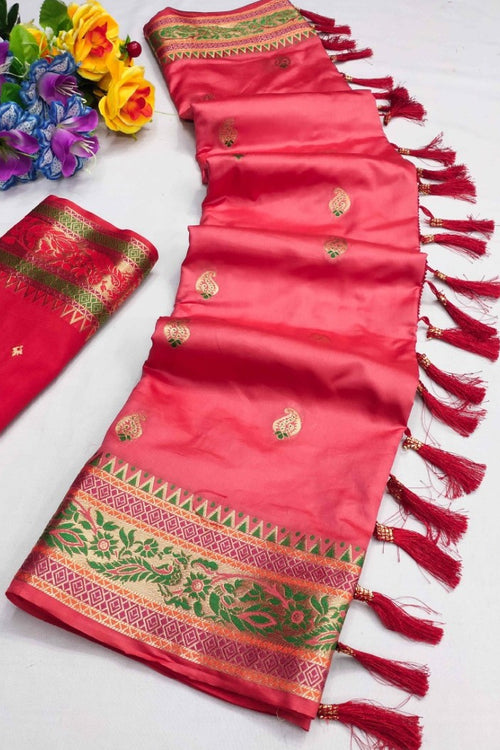 Load image into Gallery viewer, Outstanding Pink Soft Banarasi Silk Saree With Ideal Blouse Piece
