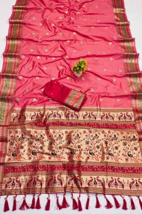 Load image into Gallery viewer, Outstanding Pink Soft Banarasi Silk Saree With Ideal Blouse Piece
