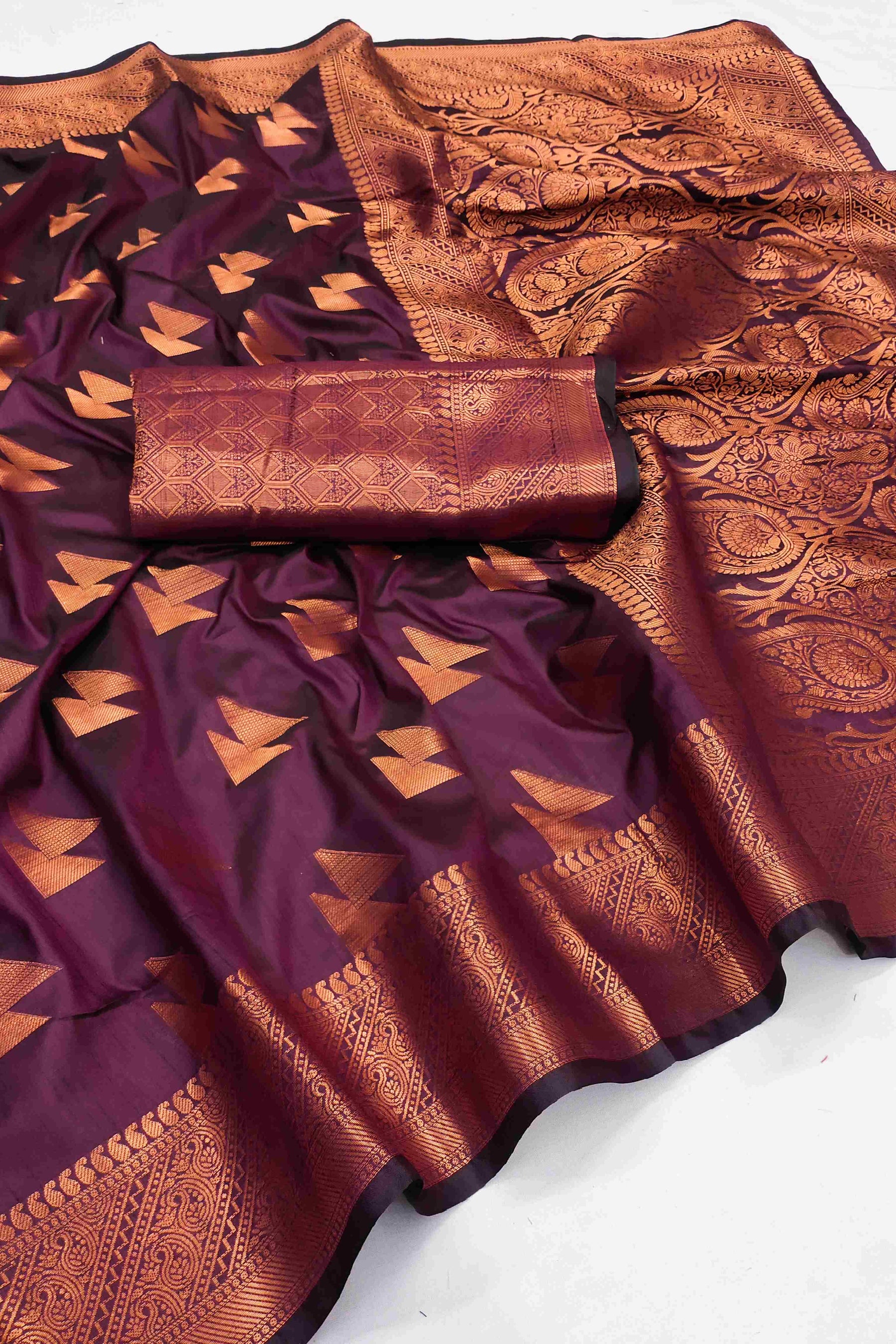 Refreshing Purple Banarasi Silk Saree With Forbearance Blouse Piece