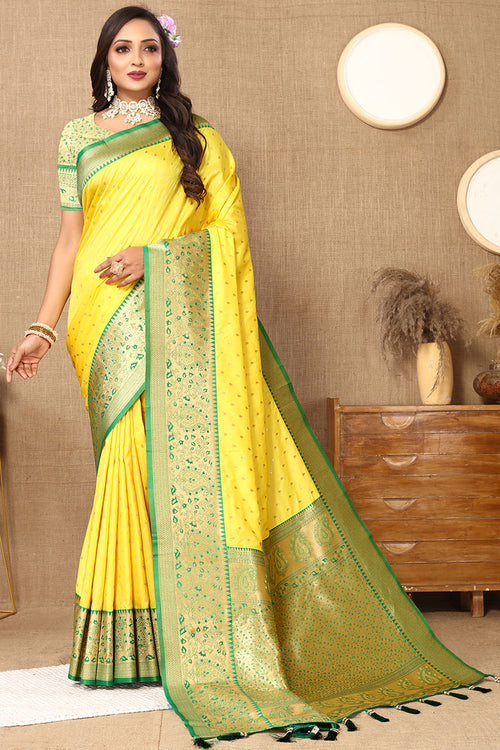 Load image into Gallery viewer, Forbearance Yellow Soft Banarasi Silk Saree With Efflorescence Blouse Piece
