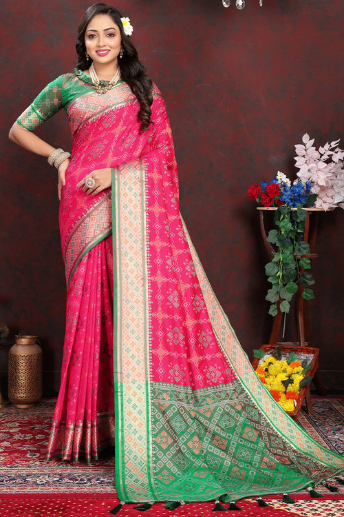 Load image into Gallery viewer, Magnetic Dark Pink Soft Banarasi Silk Saree With Quintessential Blouse Piece
