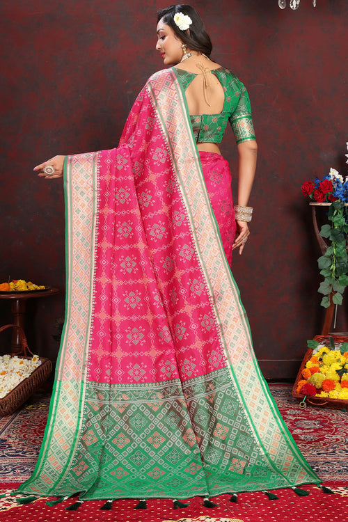 Load image into Gallery viewer, Magnetic Dark Pink Soft Banarasi Silk Saree With Quintessential Blouse Piece
