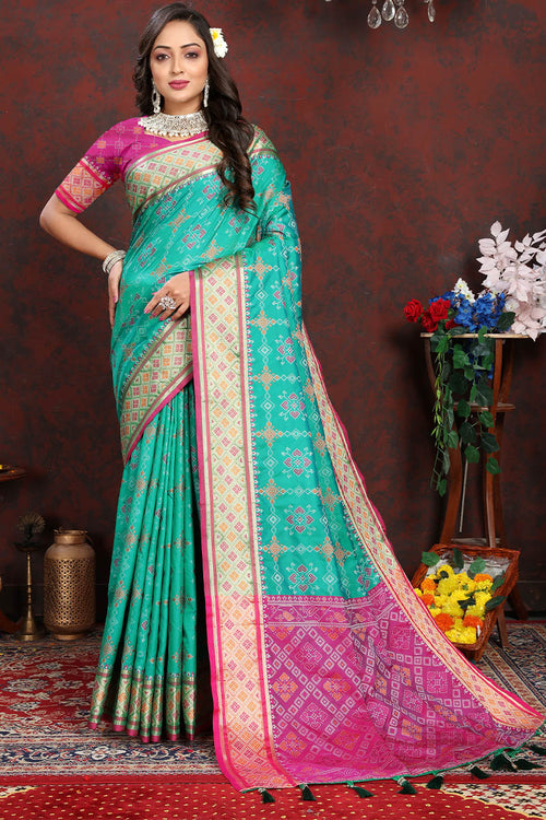 Load image into Gallery viewer, Ornate Sea Green Soft Banarasi Silk Saree With Panache Blouse Piece
