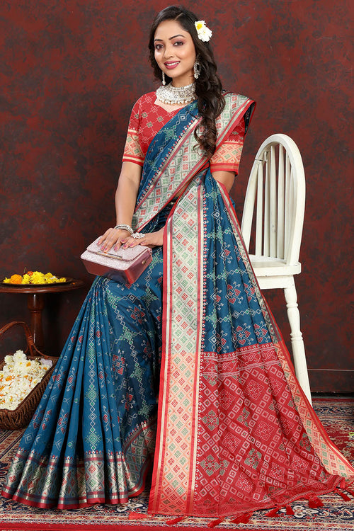 Load image into Gallery viewer, Luminous Teal Blue Soft Banarasi Silk Saree With Seraphic Blouse Piece
