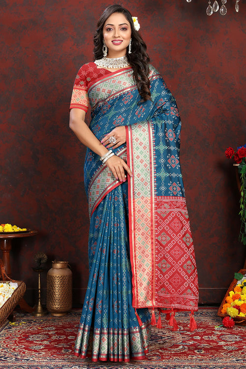 Load image into Gallery viewer, Luminous Teal Blue Soft Banarasi Silk Saree With Seraphic Blouse Piece
