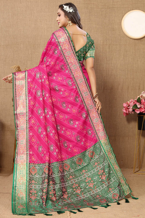 Load image into Gallery viewer, Delectable Dark Pink Soft Banarasi Silk Saree With Nemesis Blouse Piece
