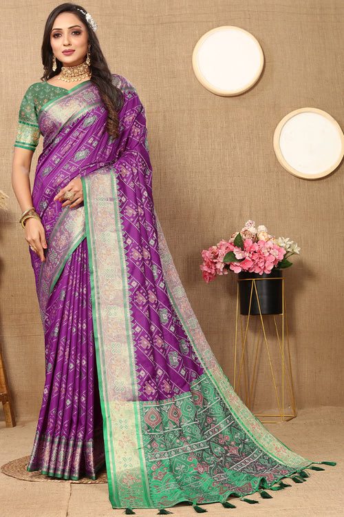 Load image into Gallery viewer, Felicitous Purple Soft Banarasi Silk Saree With Fantabulous Blouse Piece
