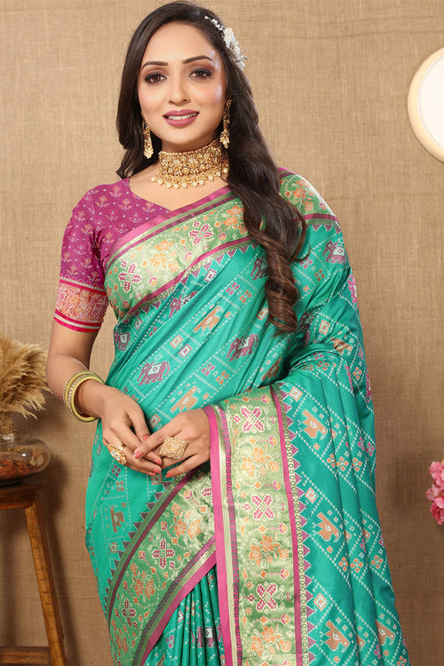 Load image into Gallery viewer, Resplendent Sea Green Soft Banarasi Silk Saree With Quintessential Blouse Piece
