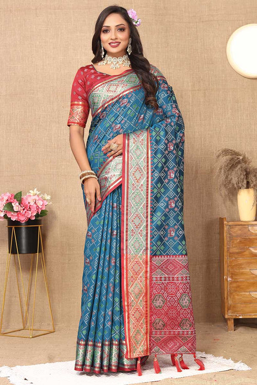 Load image into Gallery viewer, Supernal Blue Soft Banarasi Silk Saree With Amiable Blouse Piece
