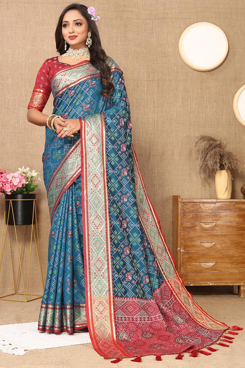 Load image into Gallery viewer, Supernal Blue Soft Banarasi Silk Saree With Amiable Blouse Piece
