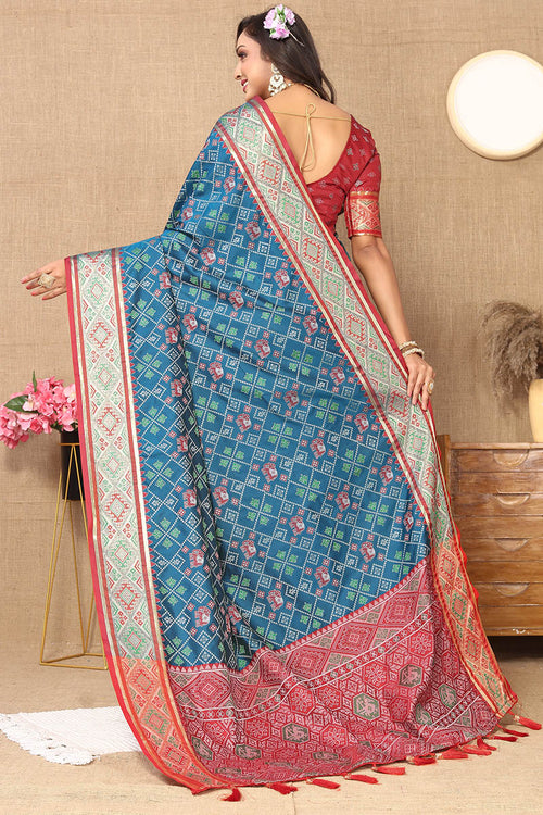 Load image into Gallery viewer, Supernal Blue Soft Banarasi Silk Saree With Amiable Blouse Piece
