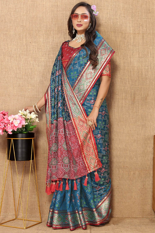 Load image into Gallery viewer, Supernal Blue Soft Banarasi Silk Saree With Amiable Blouse Piece
