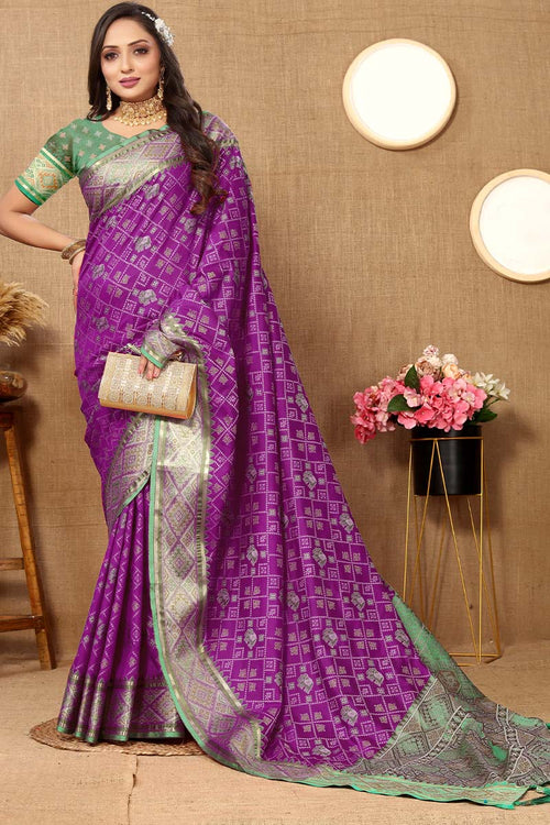 Load image into Gallery viewer, Improbable Purple Soft Banarasi Silk Saree With Exquisite Blouse Piece
