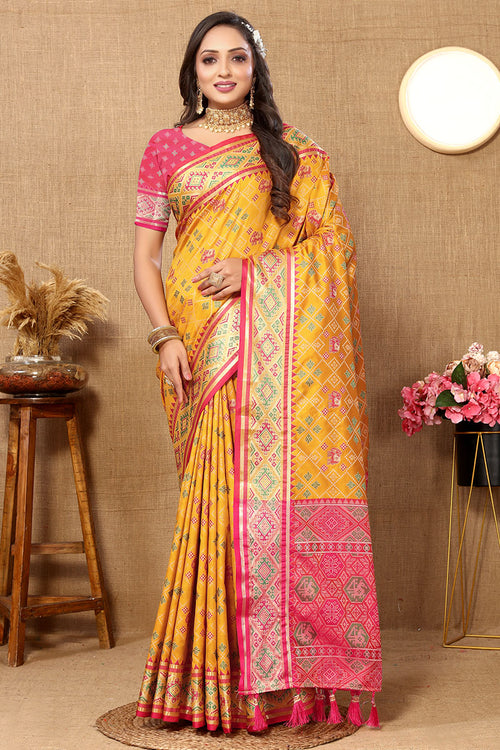 Load image into Gallery viewer, Posh Yellow Soft Banarasi Silk Saree With Ineffable Blouse Piece
