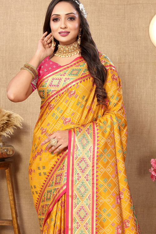 Load image into Gallery viewer, Posh Yellow Soft Banarasi Silk Saree With Ineffable Blouse Piece
