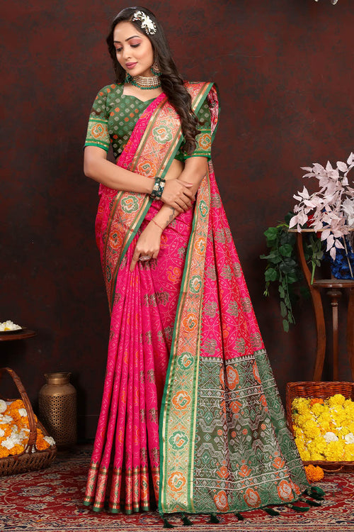 Load image into Gallery viewer, Tempting Dark Pink Soft Banarasi Silk Saree With Staggering Blouse Piece
