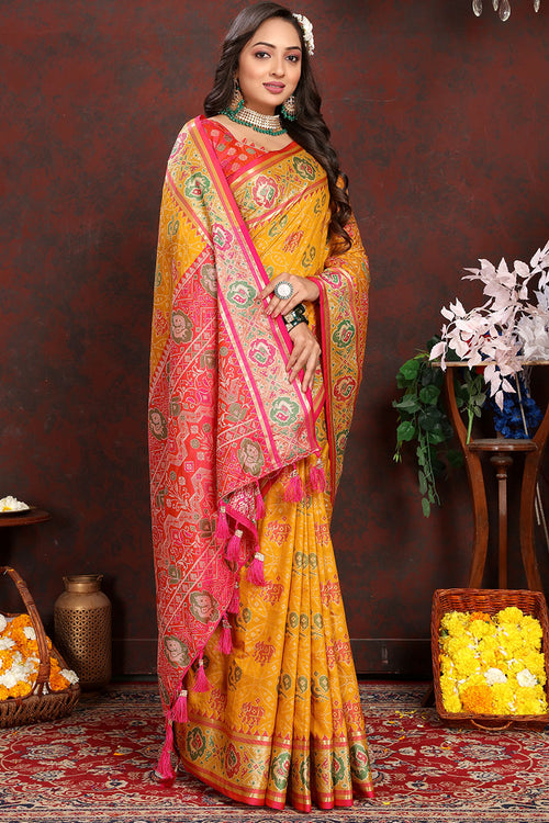 Load image into Gallery viewer, Delightful Yellow Soft Banarasi Silk Saree With Hypnotic Blouse Piece
