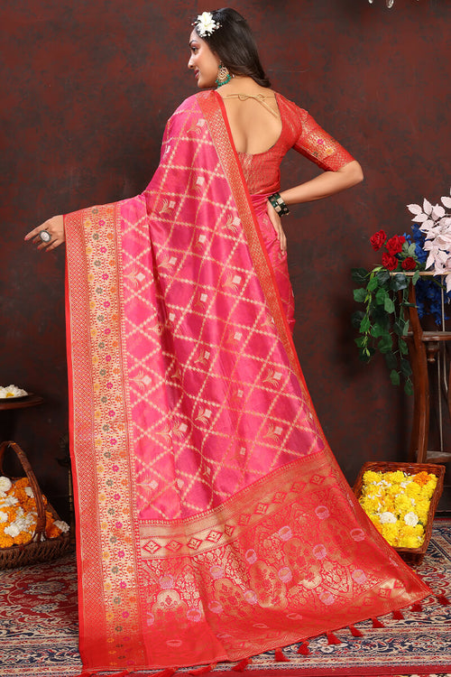 Load image into Gallery viewer, Gleaming Dark Pink Soft Banarasi Silk Saree With Gorgeous Blouse Piece
