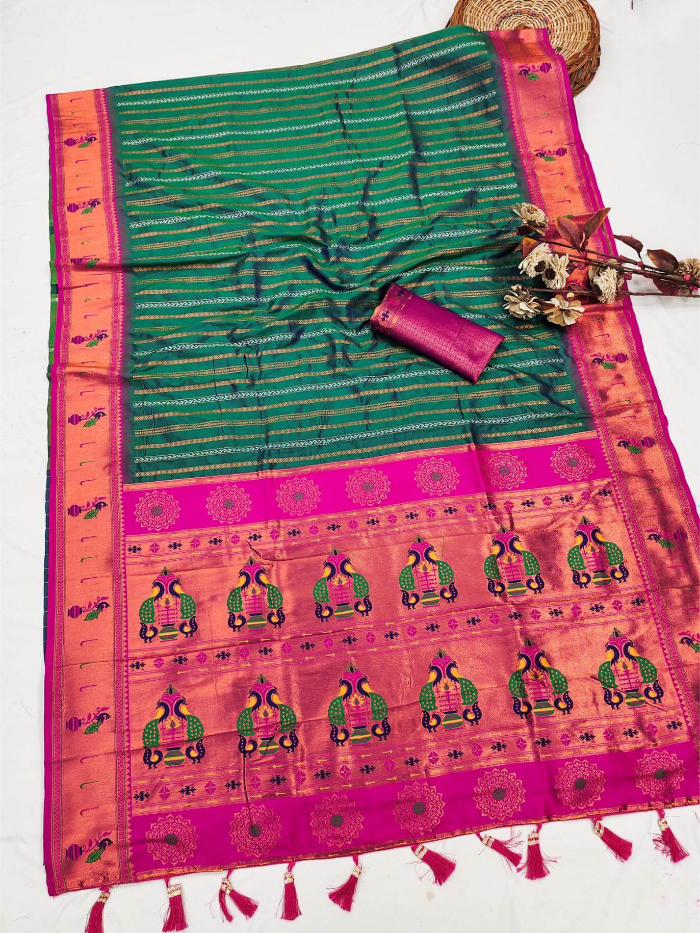 Conflate Rama Paithani Silk Saree With Desultory Blouse Piece