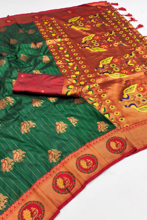 Load image into Gallery viewer, Rhapsodic Dark Green Paithani Silk Saree With Ineffable Blouse Piece
