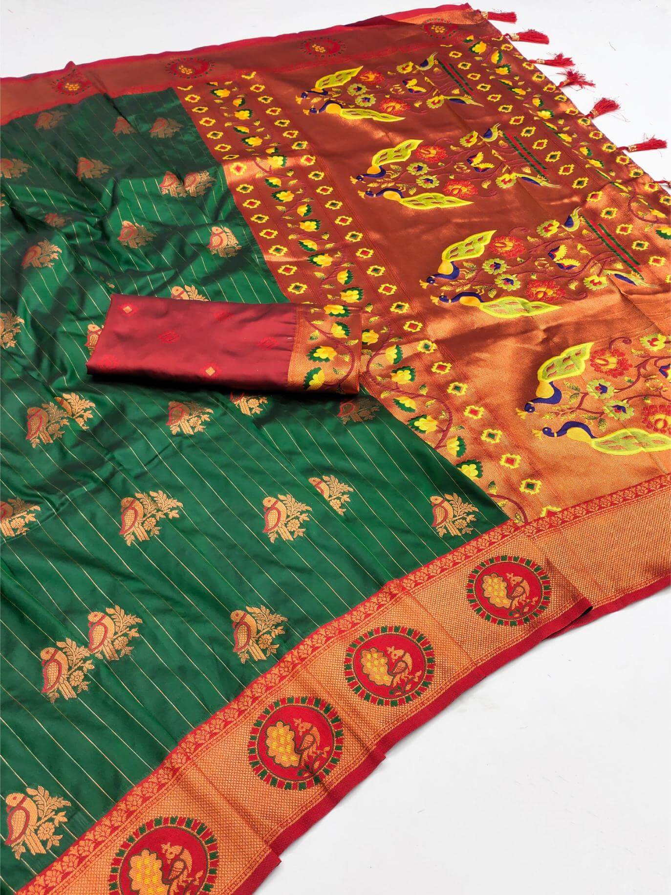 Rhapsodic Dark Green Paithani Silk Saree With Ineffable Blouse Piece