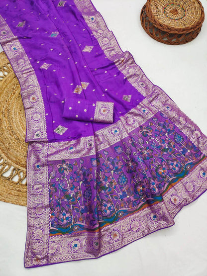 Staring Royal Purple Banarasi Dola Silk Saree With Lovely Blouse Piece