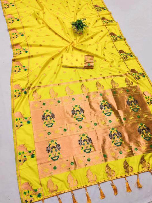 Load image into Gallery viewer, Efflorescence Yellow Paithani Silk Saree With Bewitching Blouse Piece
