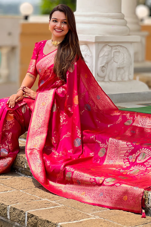 Load image into Gallery viewer, Forbearance Dark Pink Soft Banarasi Silk Saree With Redolent Blouse Piece
