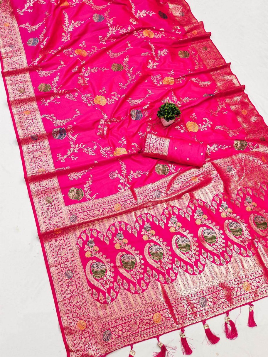 Forbearance Dark Pink Soft Banarasi Silk Saree With Redolent Blouse Piece