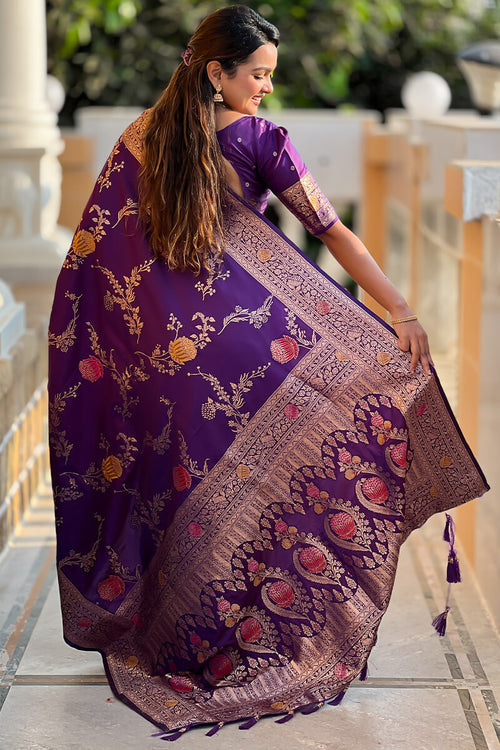 Load image into Gallery viewer, Exquisite Royal Purple Soft Banarasi Silk Saree With Splendorous Blouse Piece
