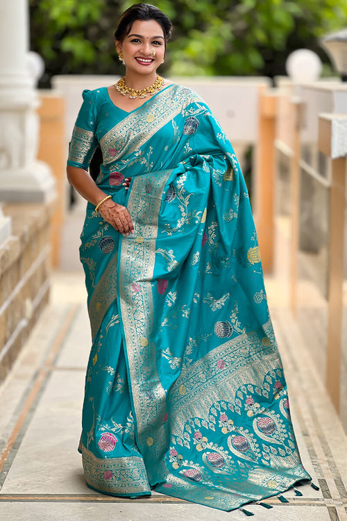 Load image into Gallery viewer, Snazzy Sea Green Soft Banarasi Silk Saree With Sumptuous Blouse Piece
