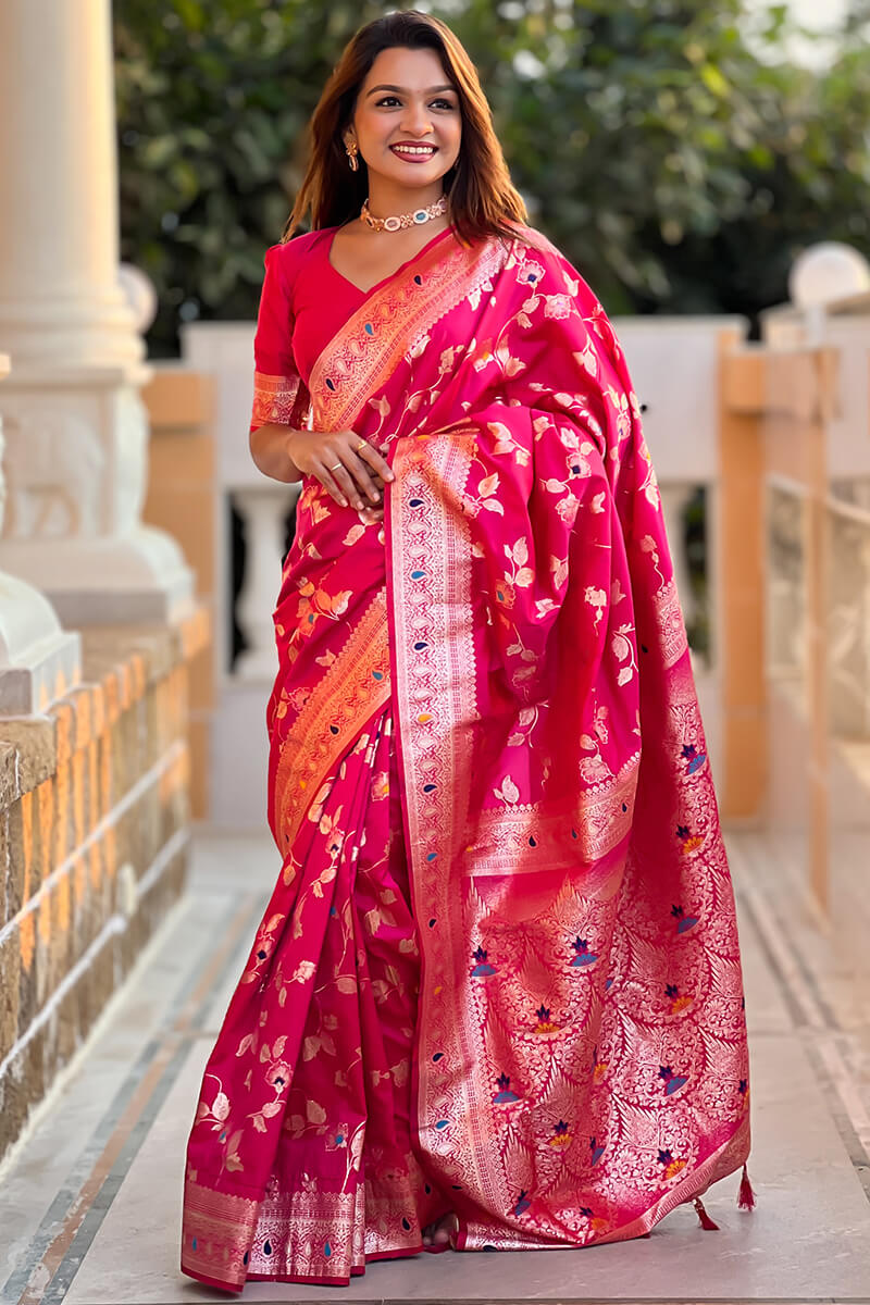 Glorious Dark Pink Soft Banarasi Silk Saree With Classic Blouse Piece