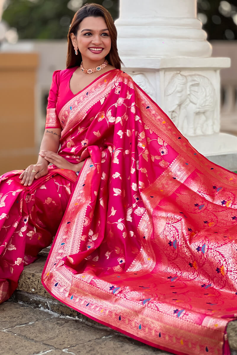 Glorious Dark Pink Soft Banarasi Silk Saree With Classic Blouse Piece