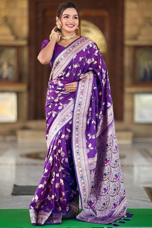 Load image into Gallery viewer, Piquant Royal Purple Soft Banarasi Silk Saree With Effulgent Blouse Piece
