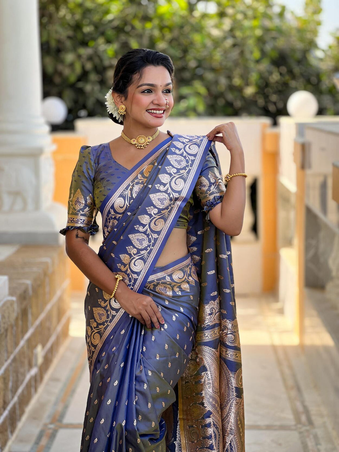 Lissome Grey Soft Banarasi Silk Saree With Ephemeral Blouse Piece