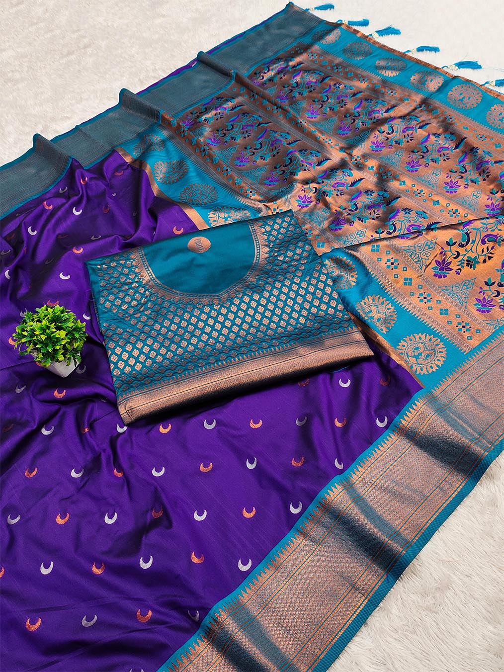 Scrumptious Royal Blue Paithani Silk Saree With Magnificat Blouse Piece