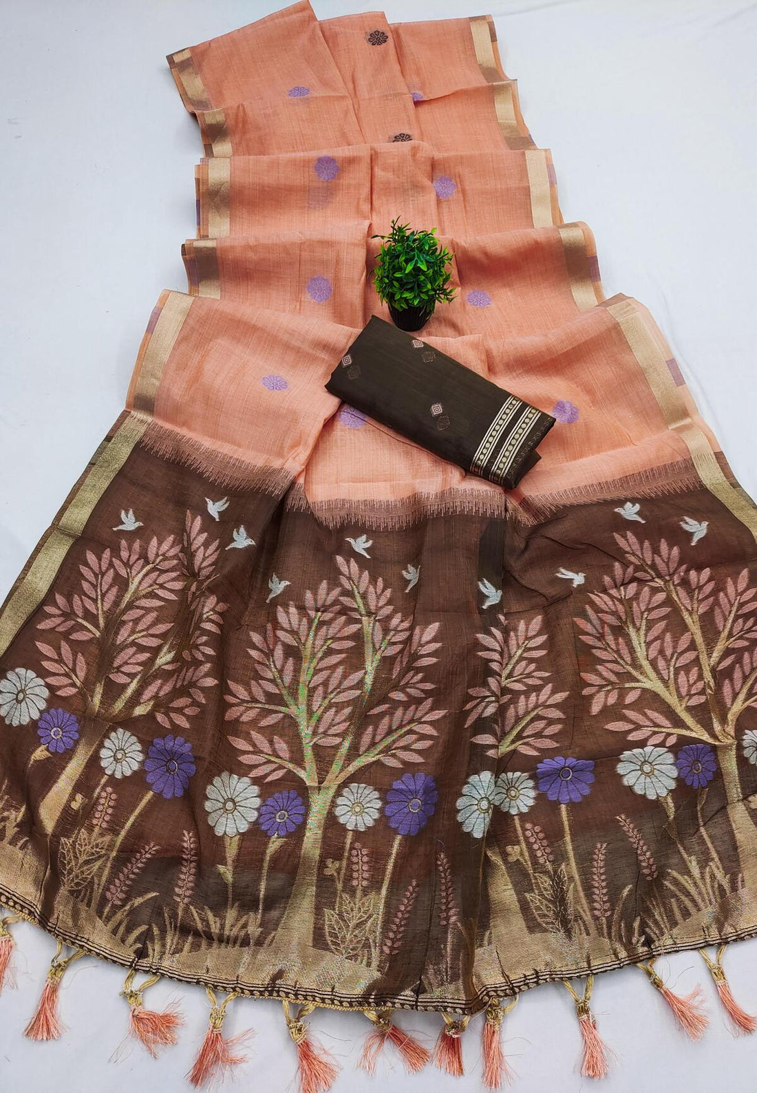 Exquisite Peach Pure Munga Cotton Silk Saree With Demanding Blouse Piece