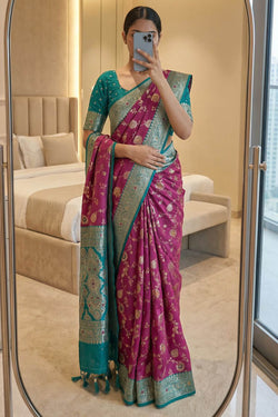 Murmurous Magenta Pure Zari Weaving Banarasi Silk Saree With Exquisite Blouse Piece