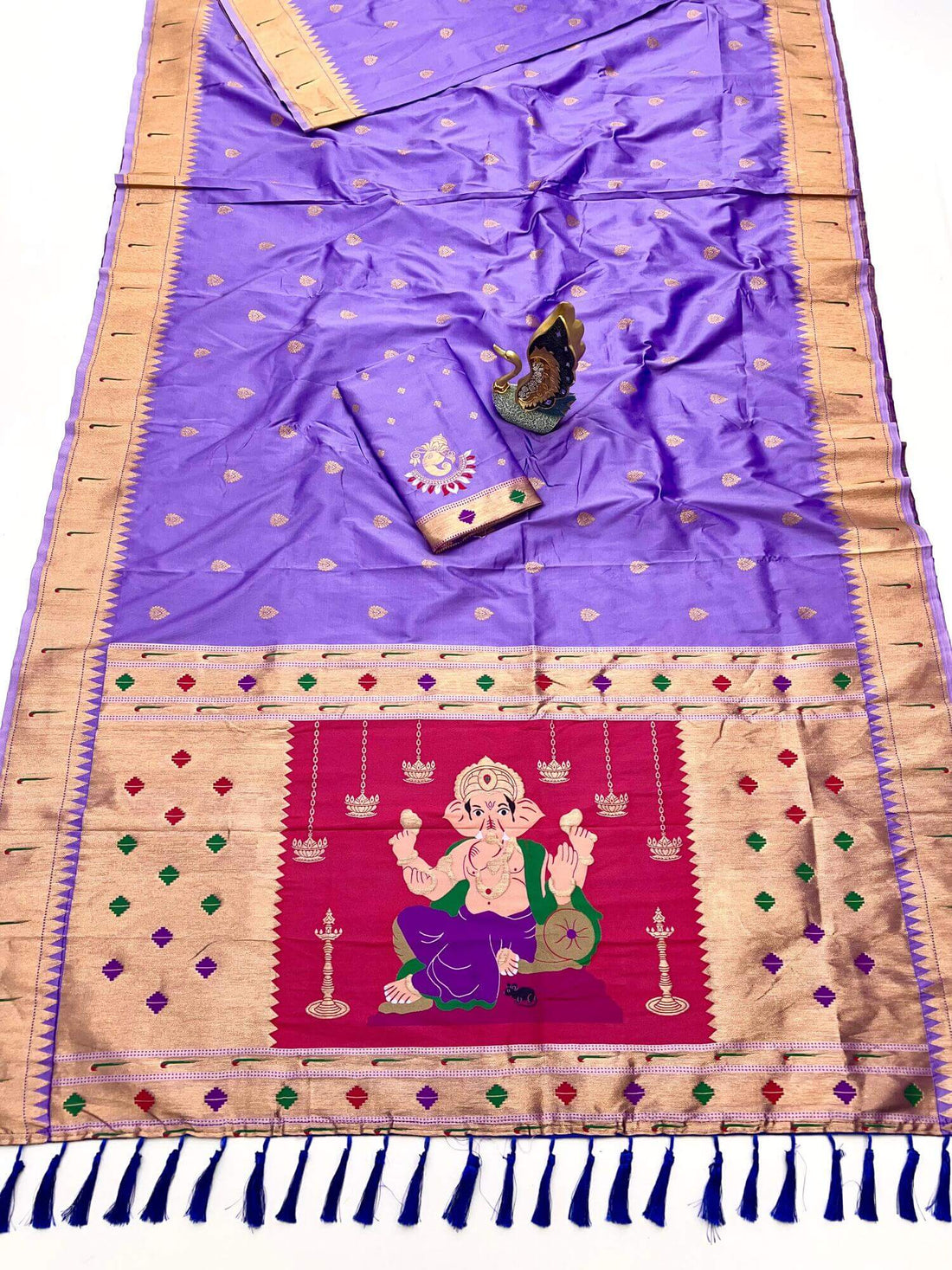 Devastating Lavender Paithani Silk Saree With Angelic Blouse Piece