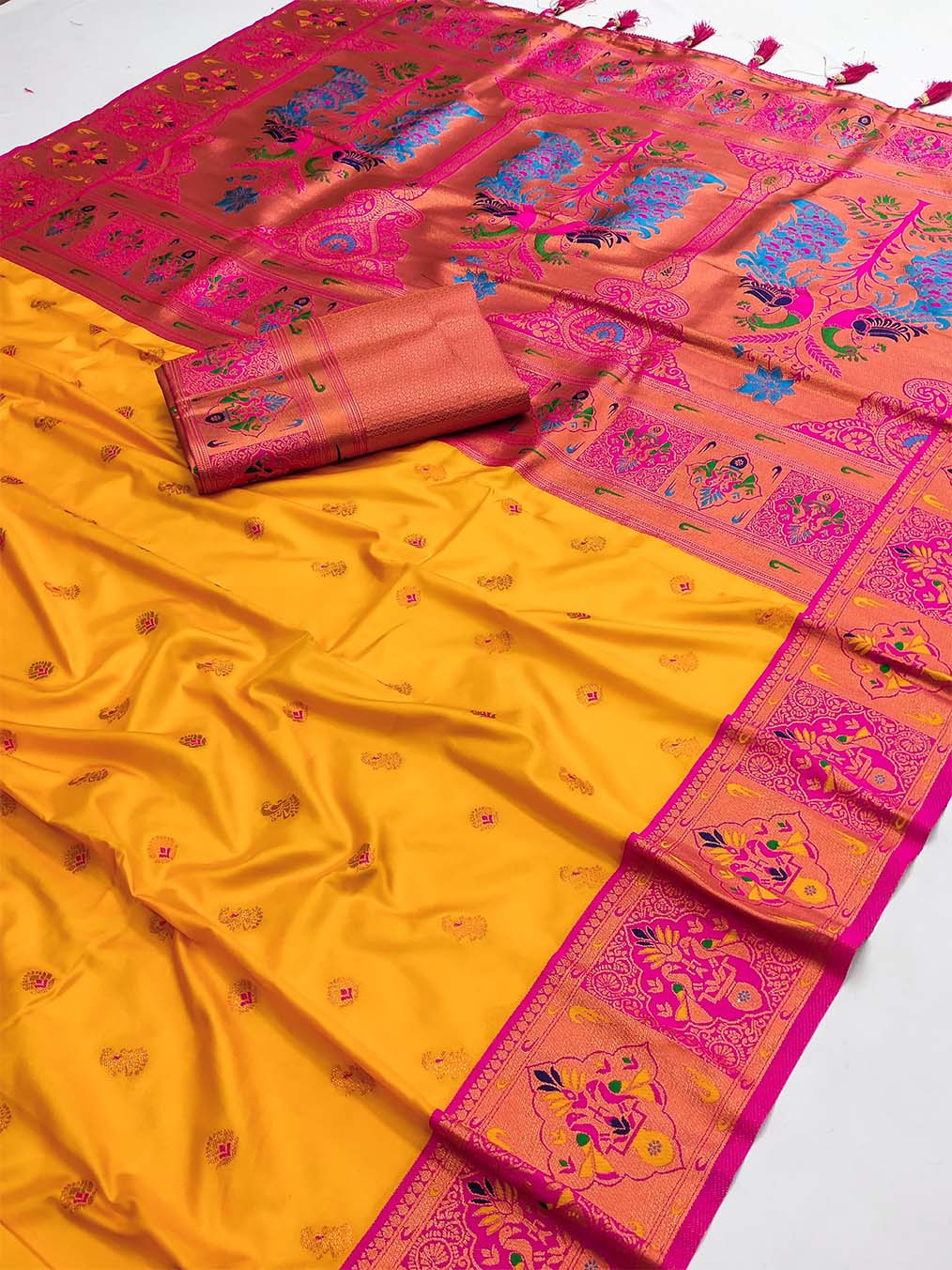 Divine Yellow Paithani Silk Saree With Flameboyant Blouse Piece