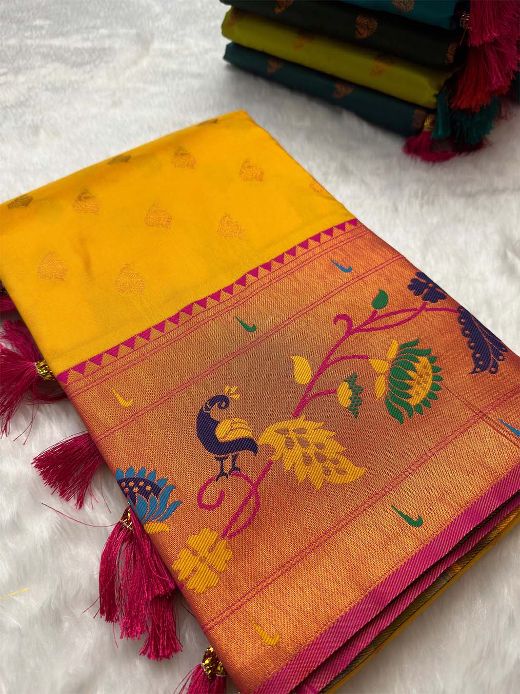 Redolent Yellow Paithani Silk Saree With Devastating Blouse Piece