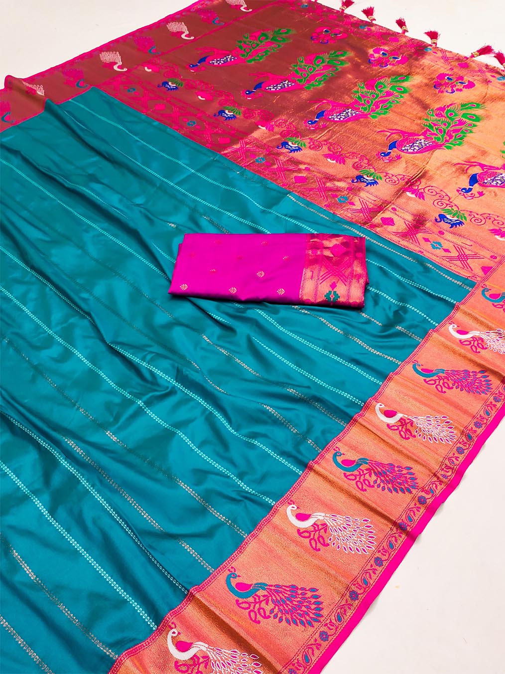 Bewitching Firozi Paithani Silk Saree With Groovy Blouse Piece