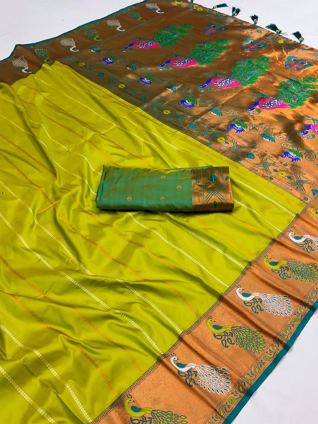 Capricious Parrot Paithani Silk Saree With Gleaming Blouse Piece