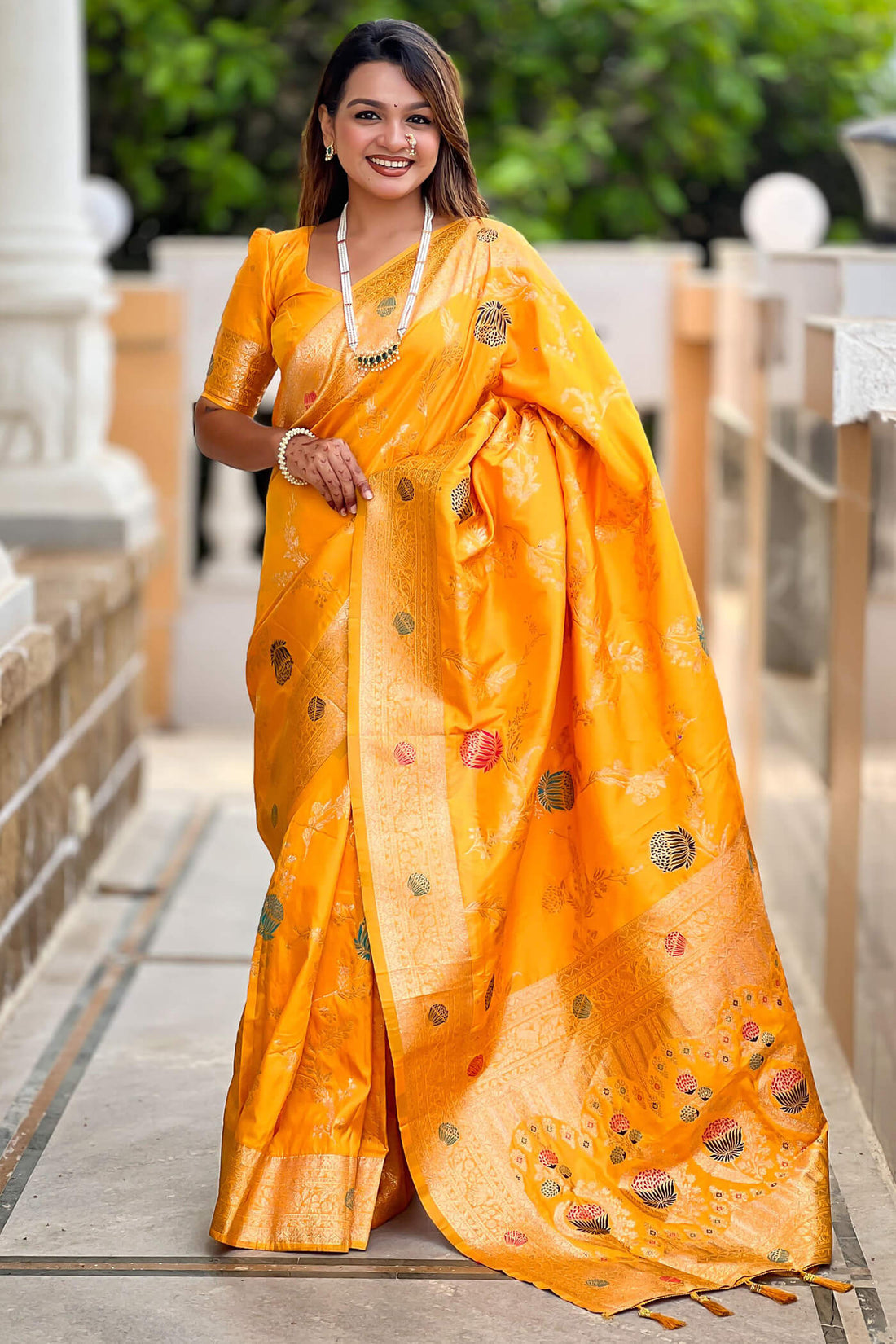 Resonant Yellow Pure Zari Weaving Banarasi Silk Saree With Excellent Blouse Piece