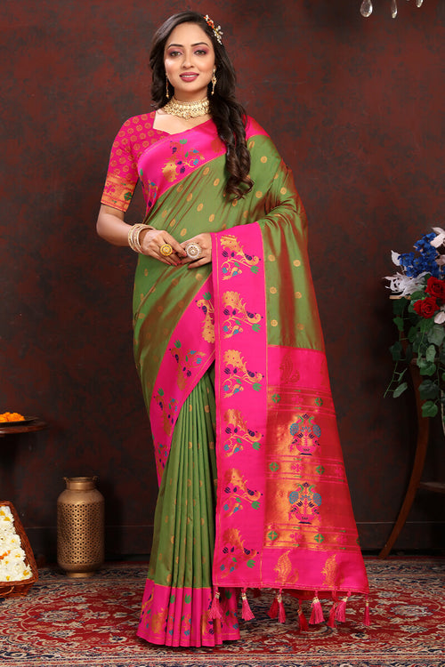 Load image into Gallery viewer, Delightful Green Paithani Silk Saree With Twirling Blouse Piece
