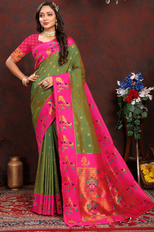 Load image into Gallery viewer, Delightful Green Paithani Silk Saree With Twirling Blouse Piece
