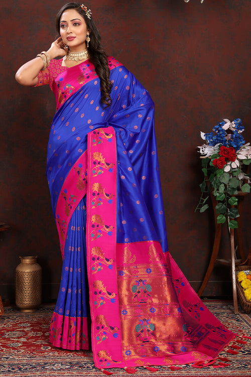 Load image into Gallery viewer, Invaluable Royal Blue Paithani Silk Saree With Skinny Blouse Piece
